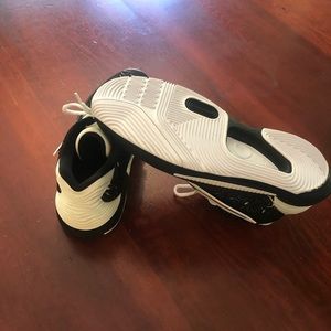 Mens KD hoop sneakers. NEVER worn. Great deal!